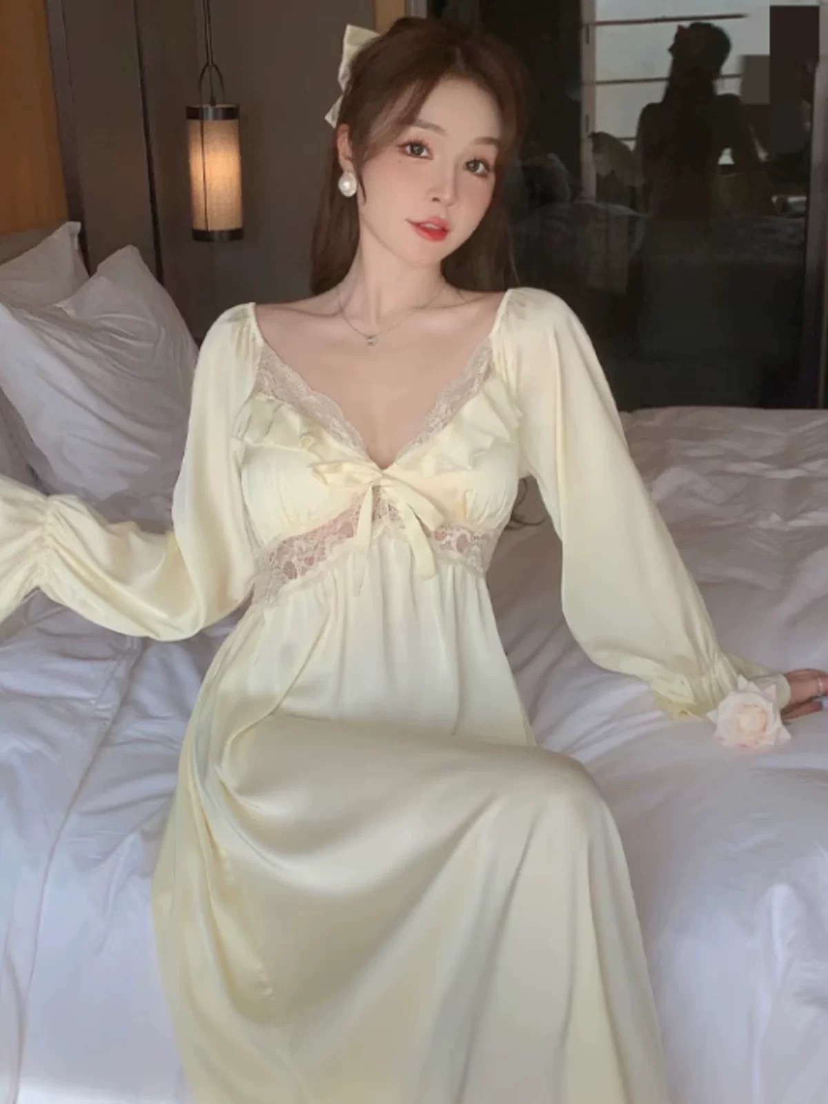 Raging beauty silk night dress SW127 images